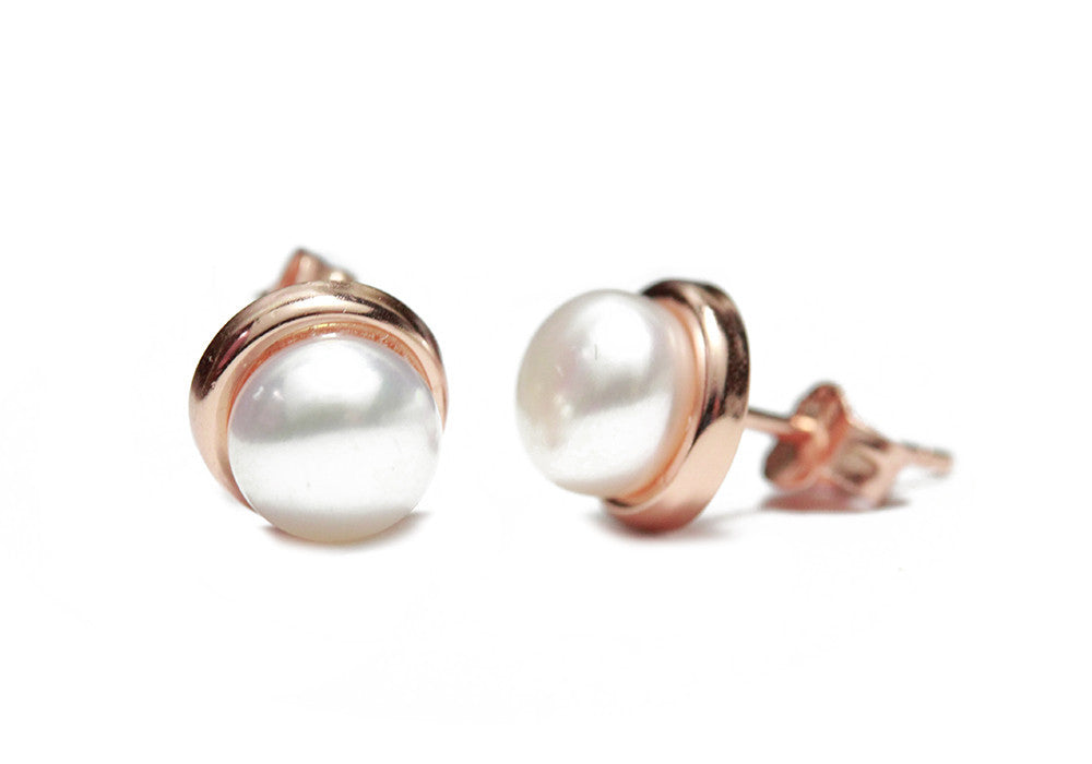 "Frosty" Rosy Freshwater Pearl Stud Earrings 8mm