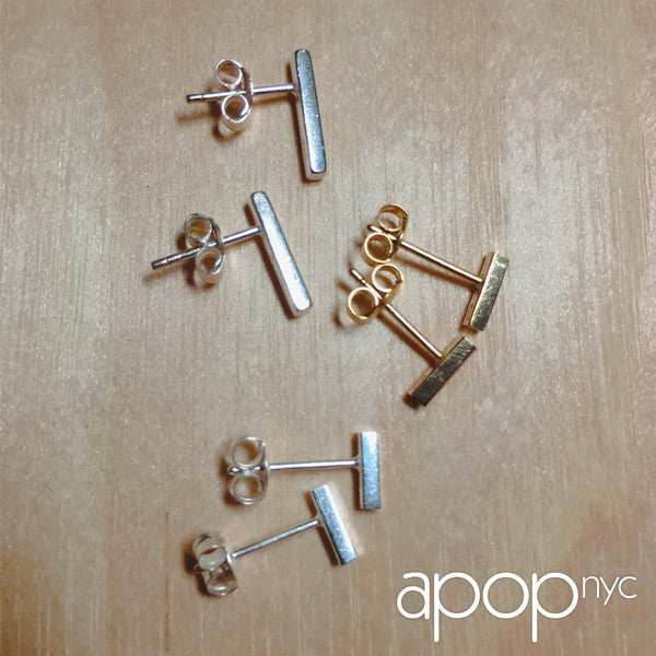 Rosy "Tiny" Bar Stud Earrings