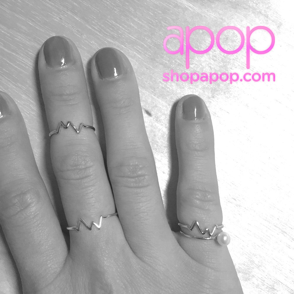 Sterling Silver HeartBeat Ring "Electric"